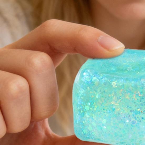 Ice Cube Squeeze Toy with Glitter Slow-Rising Water Cube TPR Fidget Toy for Stress Relief Portable Decompression Gadget for Kids