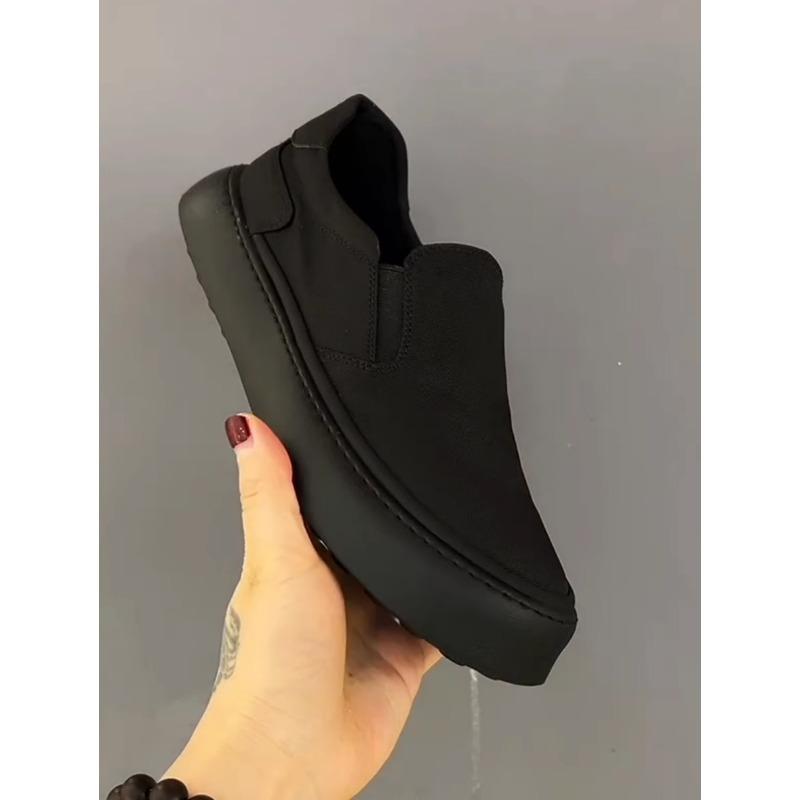 Модные повседневные туфли на платформе для мужчин, классные молодежные туфли, уличная обувь чистого черного цвета, дышащая мужская повседневная обувь на плоской подошве, размер плюс 45