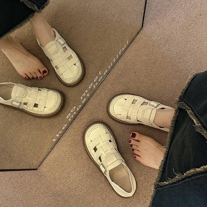 Женские сандалии Baotou 2025 лето и осень новая обувь-кроксы на толстой подошве двойного ношения на плоской подошве с мягкой подошвой универсальная повседневная одинарная обувь