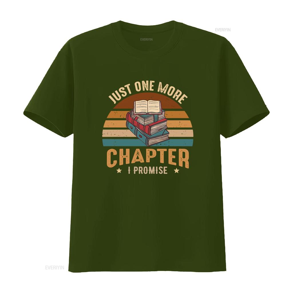 Just One More Chapter T Shirt Retro Stacked Books Design for Book Lovers Reading Enthusiasts vintage Washed graphic homme