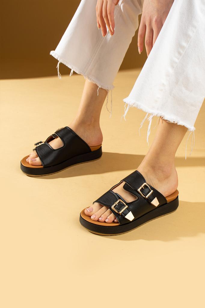 Женские тапочки на комфортной подошве с двойной золотой пряжкой 70-0232-24