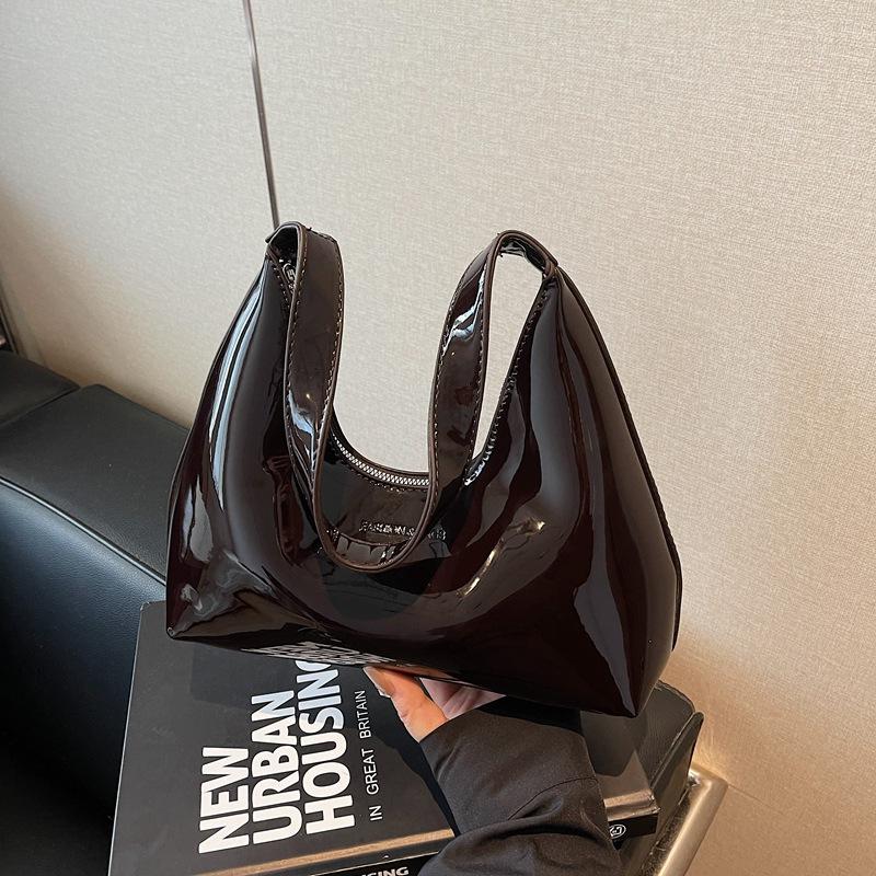 Французская нишевая дизайнерская сумка женская 2025 новая весна и лето универсальная на одно плечо подмышечная сумка супер огонь портативная сумка-пельмень