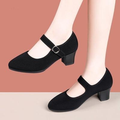 Туфли для народного танца женские 2025 осень новые ретро мягкая подошва туфли для танцев для мамы модные универсальные туфли Мэри Джейн на ремешке