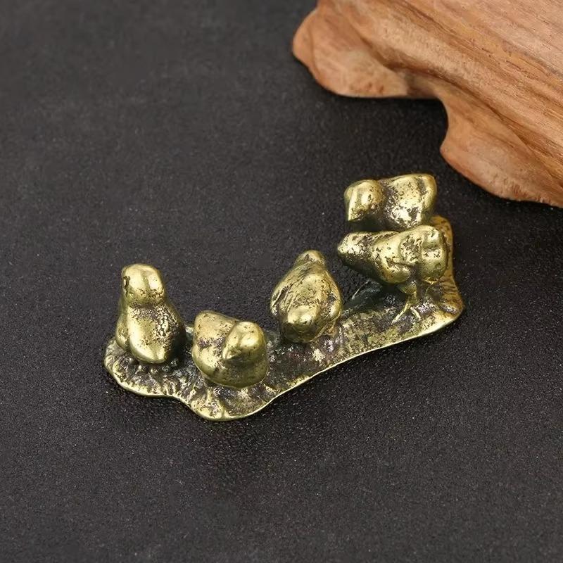 Creative Chicken Eating Rice Brass Ornaments Cute Rural Animal Handicrafts Retro Desktop Chicken Tea Pet Home Decor Wholesale