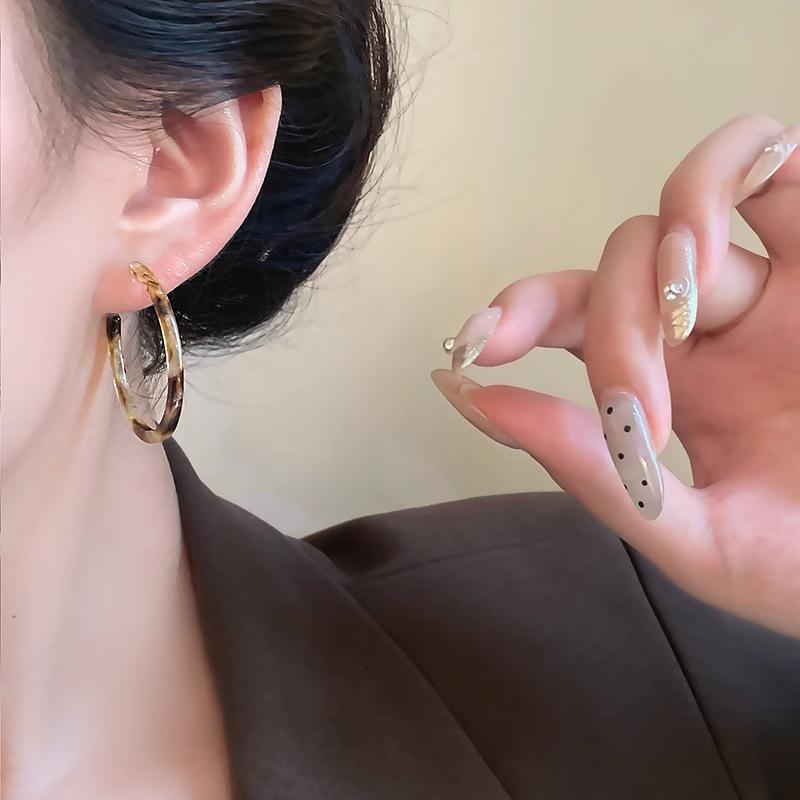 Вайб острой девчонки: 2025 Милые и Крутые Нишевые Серьги-кисточки - Шикарный и Стройнящий Длинный Дизайн