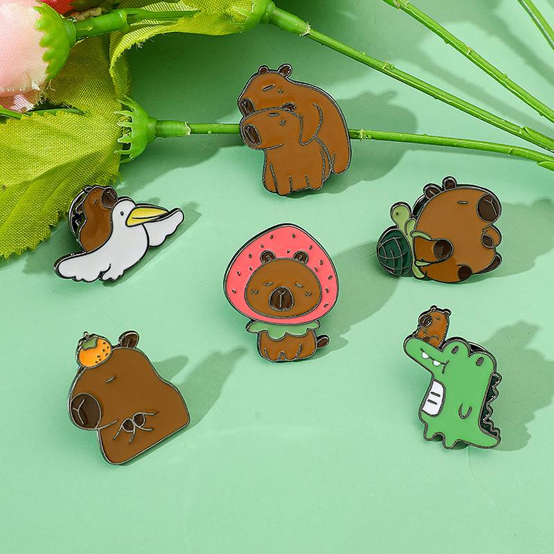 Милые металлические значки-капибары, креативные броши в виде животных из мультфильмов, украшения для сумок, значки на рюкзаки, одежда, украшения для друзей, подарок