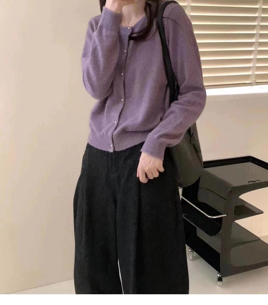 Korean Style Women's Wool Cardigan Sweater - Solid Color, Long Sleeve, Round Neck, Short Length.