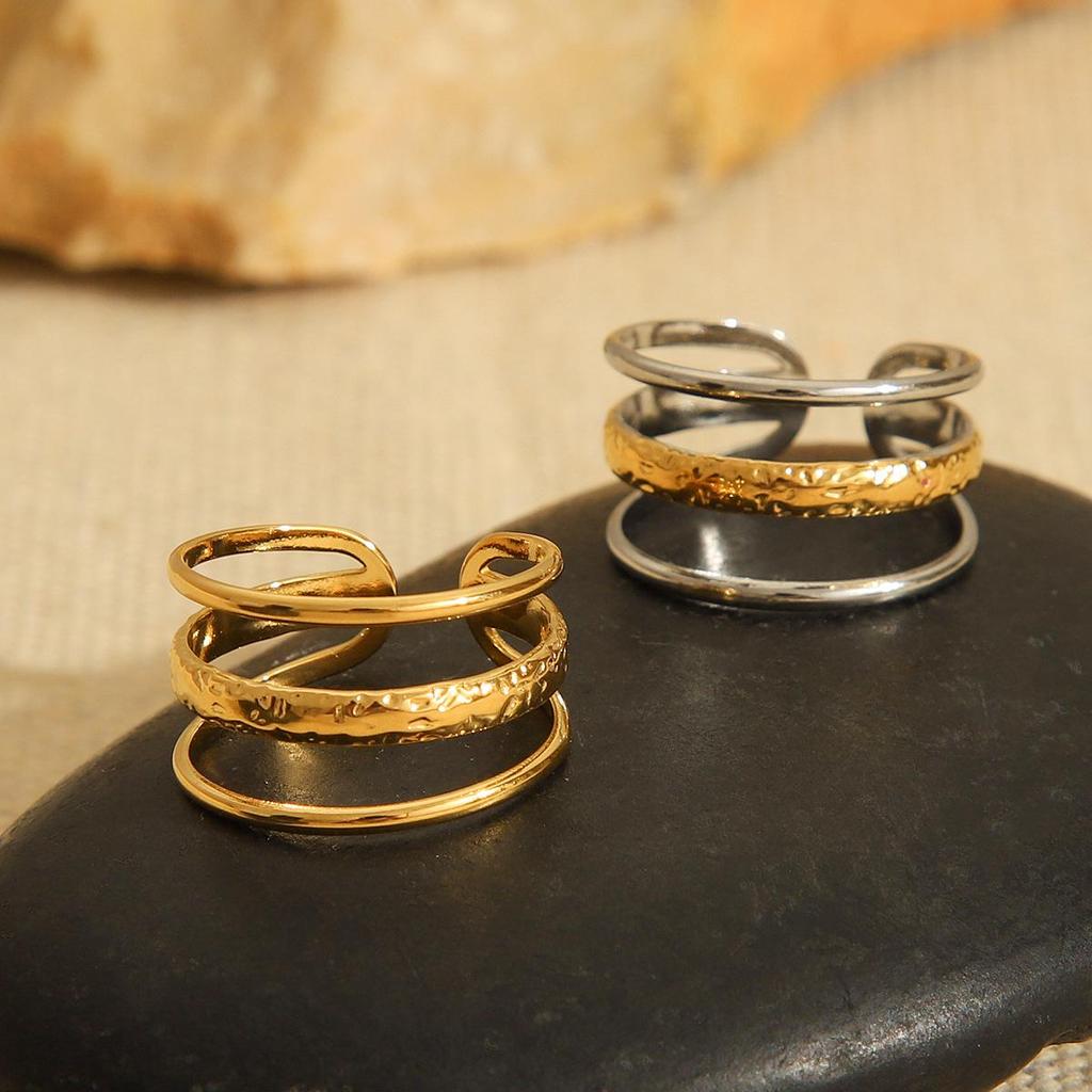 Европейско-американский стиль Титановая сталь Открытое кольцо - 18K Золото, Не выцветает, Трехслойный линейный дизайн для женщин