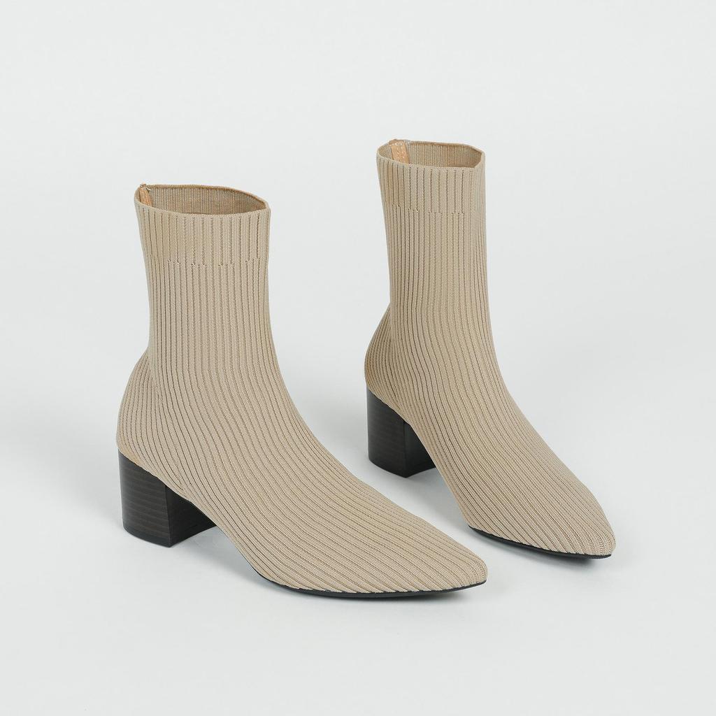 Женские вязаные зимние ботинки большого размера с острым носком, повседневные короткие, на толстой подошве, мягкие, эластичные, ботинки Martin, рыцарские туфли 34-43