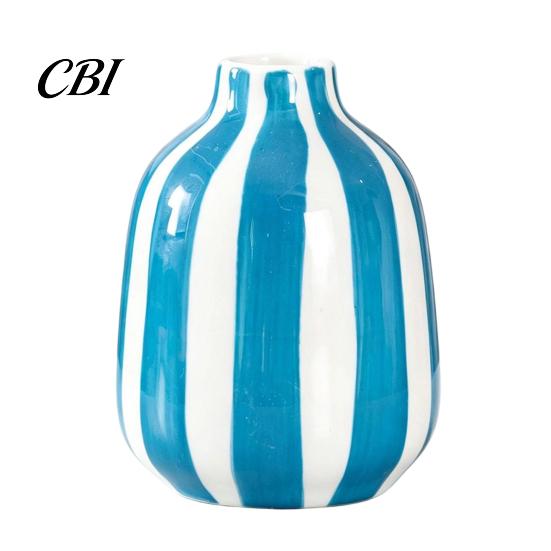 Stylish Ceramic Decor for Wedding Venue Striped Vase, Modern Decorative Minimalist Flower Holder Unique Textured Vase Home Styling Living Room Office