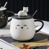 Artoon Улыбающееся лицо с крышкой Ложка Высококачественная керамическая чашка Милая кружка Пара Маленький подарочный стакан для воды Термостойкая чашка