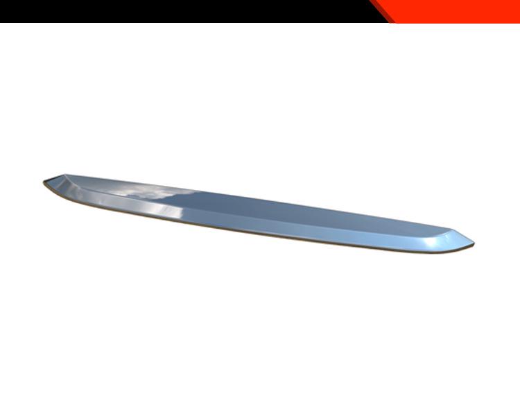 Декоративная хромированная полоса для капота Toyota Corolla CROSS (модель 25) от столкновений