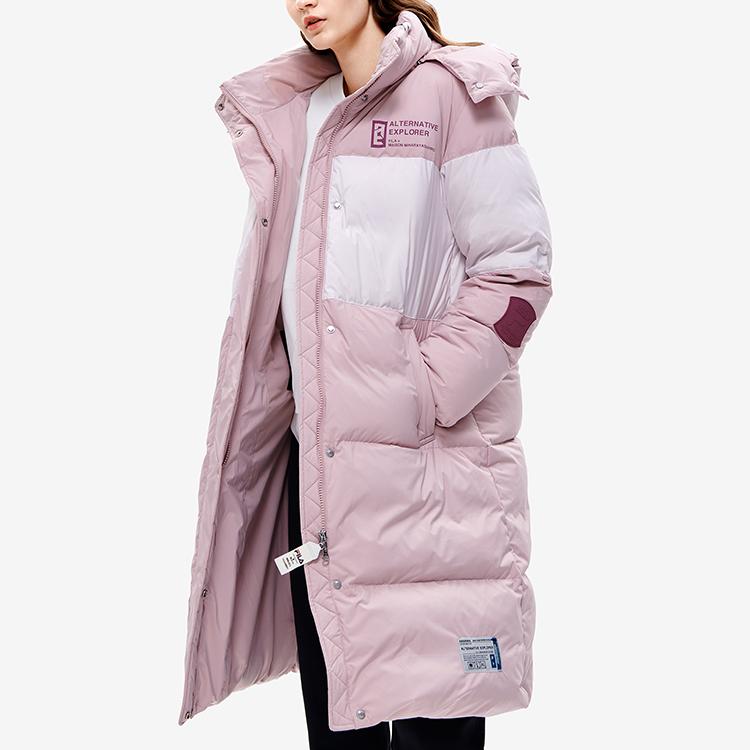 Fila X MIHARA Модная повседневная куртка-пуховик средней длины с капюшоном в стиле колор-блок Женская верхняя одежда Светло-фиолетовый Красный F11W243903F-PK