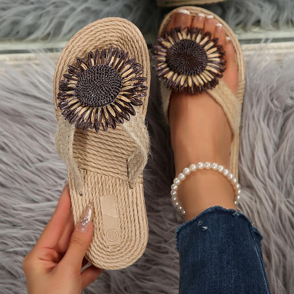 Fashion Women Slippers Fashion Trend Sunflower Anti-slip Slippers Wear Soft Sole Flat Shoes Flip-flops Lightweight Sandals Slides Women