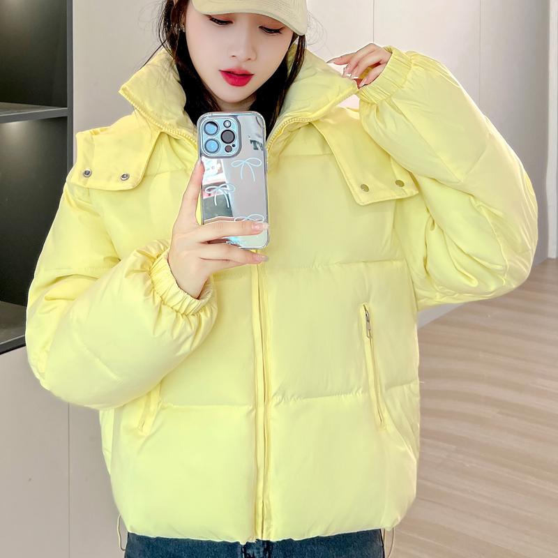 Зимние куртки женские 2024 модные толстые теплые короткие парки большого размера с капюшоном