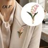 Artistic Floral Badge Flower Brooch Pin for Women, Golden Plated Lapel Vintage Botanical Jewelry Pin, Retro Blossom Daily Wear Parties
