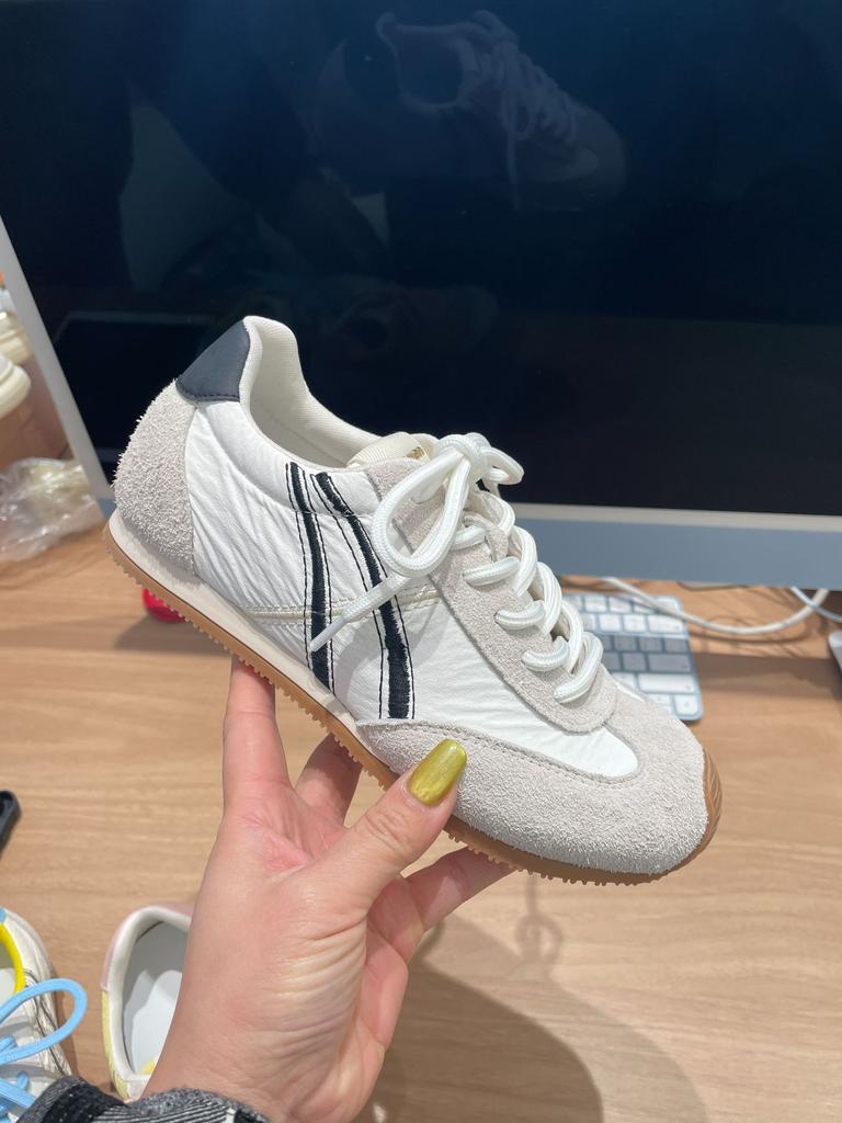 Inner Height Increase, Spring Women'S Student Board Shoes Are Casual And Versatile, Easy To Wear, And Women'S Shoes Are Not Tired.