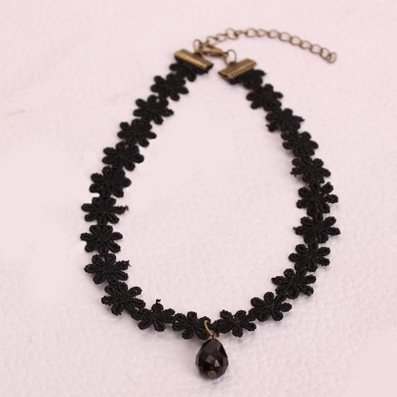 Velvet Choker Necklace For Women Vintage Sexy Lace Necklace With Pendant