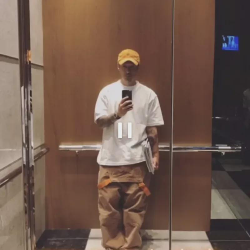 Мужской рваный ретро-джинсовый комбинезон: Свободные, модные и универсальные повседневные комбинезоны.