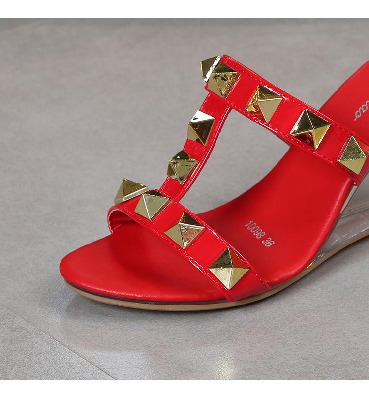 Женские прозрачные модные сандалии высокого качества на танкетке со стеклом, прозрачные босоножки на каблуке с заклепками LFD