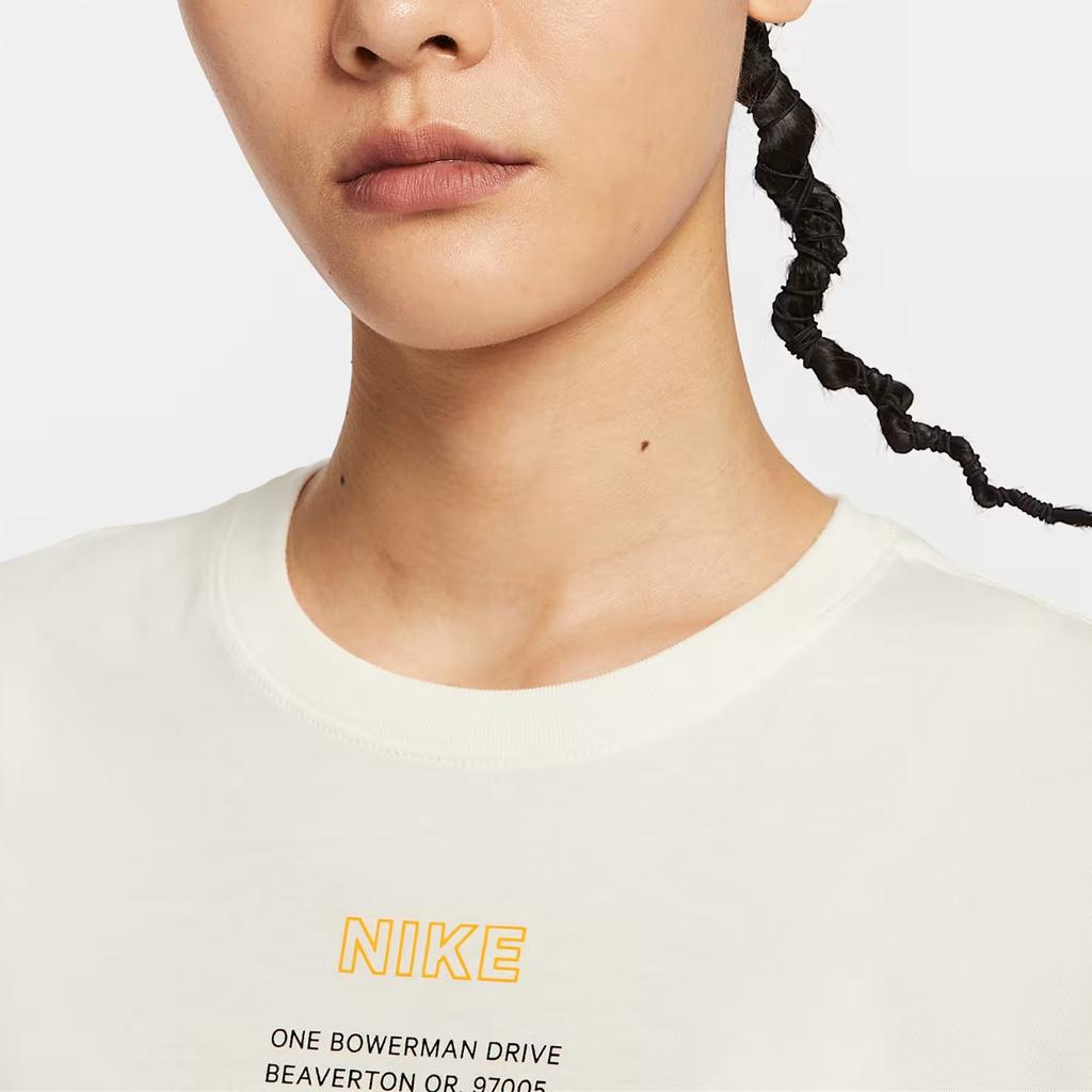 Nike Sportswear Regular T Shirt Women's