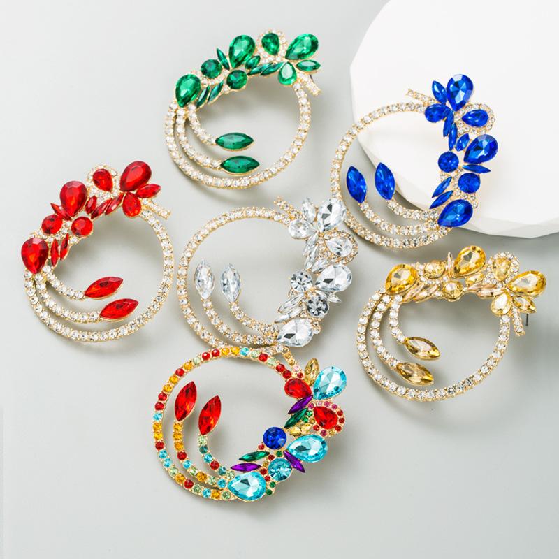 Женские серьги из геометрического сплава с гальваническим покрытием, цветные стразы, персонализированные серьги-гвоздики с преувеличенным темпераментом