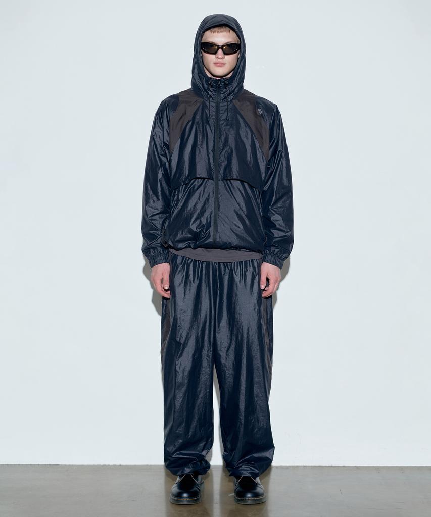 SCULPTOR Paneled Wind Pants Black