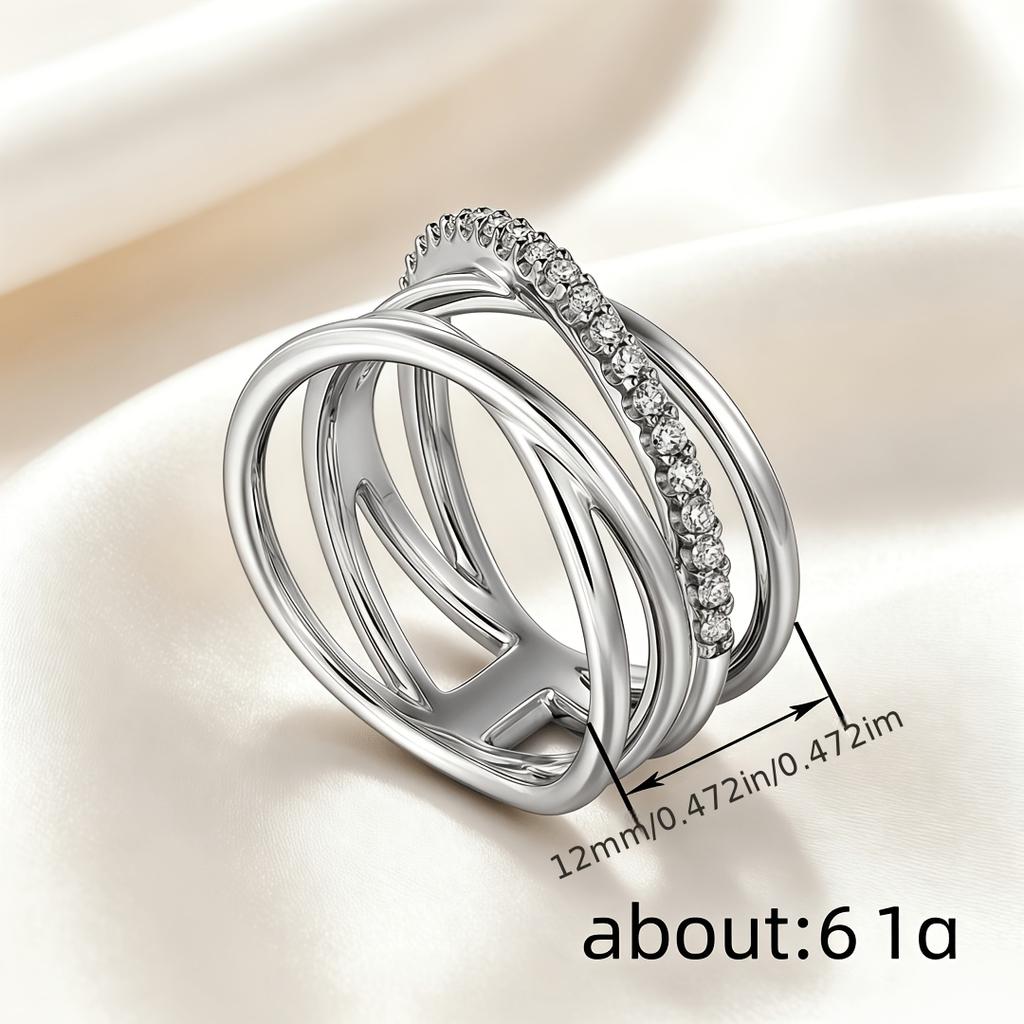 A copper-plated silver multi-layered wrap-around wide ring Hollowed-out fashion design ring Suitable for daily banquets, a versatile women's