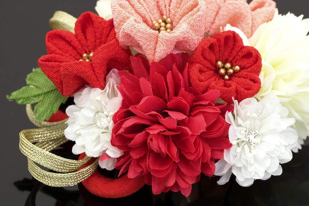 SOUBIEN Tsumami Flower and Pompom Mum Hair Ornament Set with Tassels, 2 Pieces