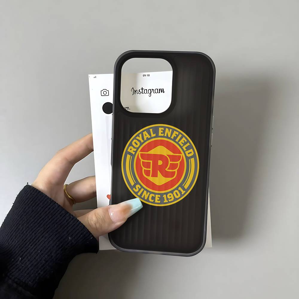 R-ROYALS E-ENFIELDS Логотип Полоска Гофрированный Ударопрочный Чехол Для Телефона Для IPhone 17 16 15 14 13 12 11 Pro Max Plus Pro Чехол