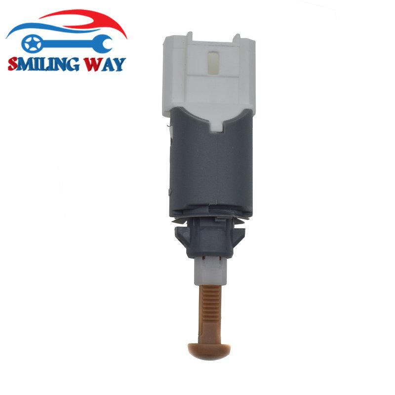 Выключатель стоп-сигнала для Dacia Duster Logan Sandero Clio и Renault Espace Laguna Trafic Twingo Wind 8200276361 253206170R