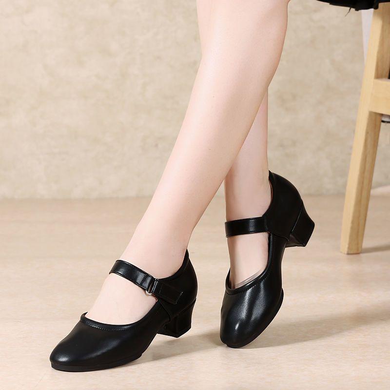 Кожаные туфли на среднем каблуке с мягкой подошвой красные для социальных танцев для среднего и пожилого возраста, нескользящие, на высоком каблуке, танцевальные женские туфли