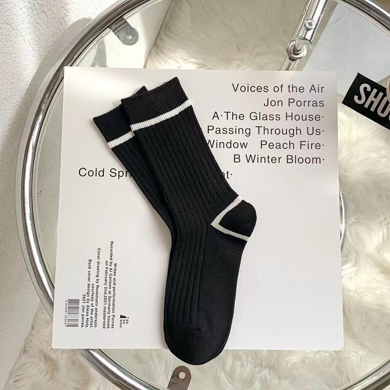 Комплект из 5 пар носков в черно-белую полоску, женские модные хлопковые носки с 3D текстурой до щиколотки, спортивные