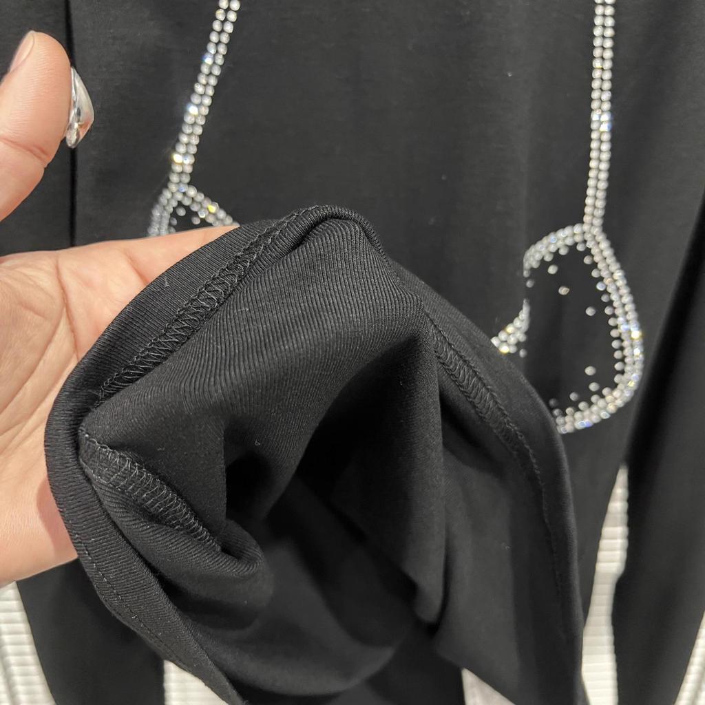 2025 Women's Black Rhinestone Round Neck Slimming T-shirt, Autumn/Winter Collection