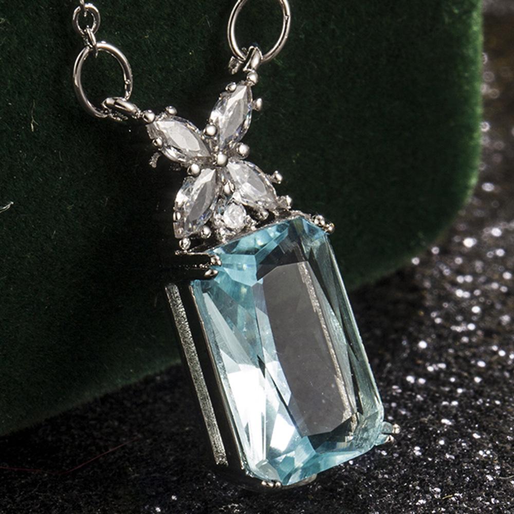 Niche Design Zircon Pendant Necklace Korean Style Elegance, Fashion, Simplicity Women's