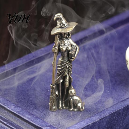 Artistic Copper Figurine Brass Witch Statue with Cat, Vintage Metal Figurine, Collectible Fantasy Gothic Tabletop Decoration Halloween Desk