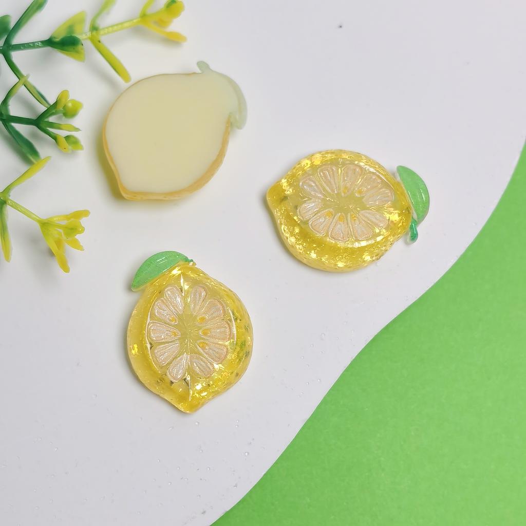 100Pcs/Bag 22MM Cute Fruit Slime Charms Mini Sweet Peach Watermelon Apple Lemon Strawberry Embellishments for Scrapbooking Decor