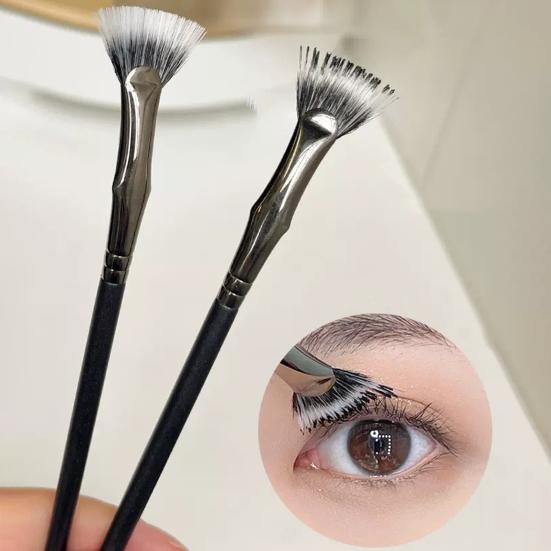 3Pcs/Set Eyelash Brush Comb Ergonomic Angle Scalloped Lashes Brush Separator Tool Portable Women Girls Eyelash Definer Mascara Applicator Brush