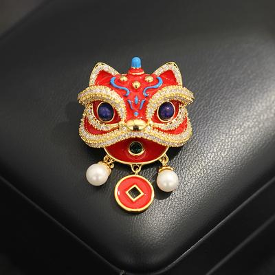 Новая китайская высококачественная брошь-булавка с красным камнем, капающим маслом, в виде танцующего льва, креативные универсальные аксессуары с жемчужной бахромой, мужские и женские модели