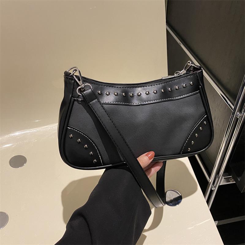 Ретро модная сумка через плечо женская зимняя 2024 новая корейская версия модный нишевый дизайн большая вместительная сумка через плечо сумка-мессенджер