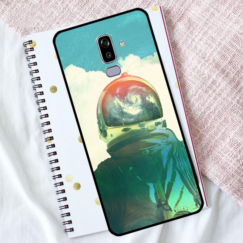 Чехол Астронавт Планета для Samsung Galaxy M21 M13 M54 M34 M14 M56 M36 M16 M31 M11 M53 M32 M52 M35 M55 M15 M06