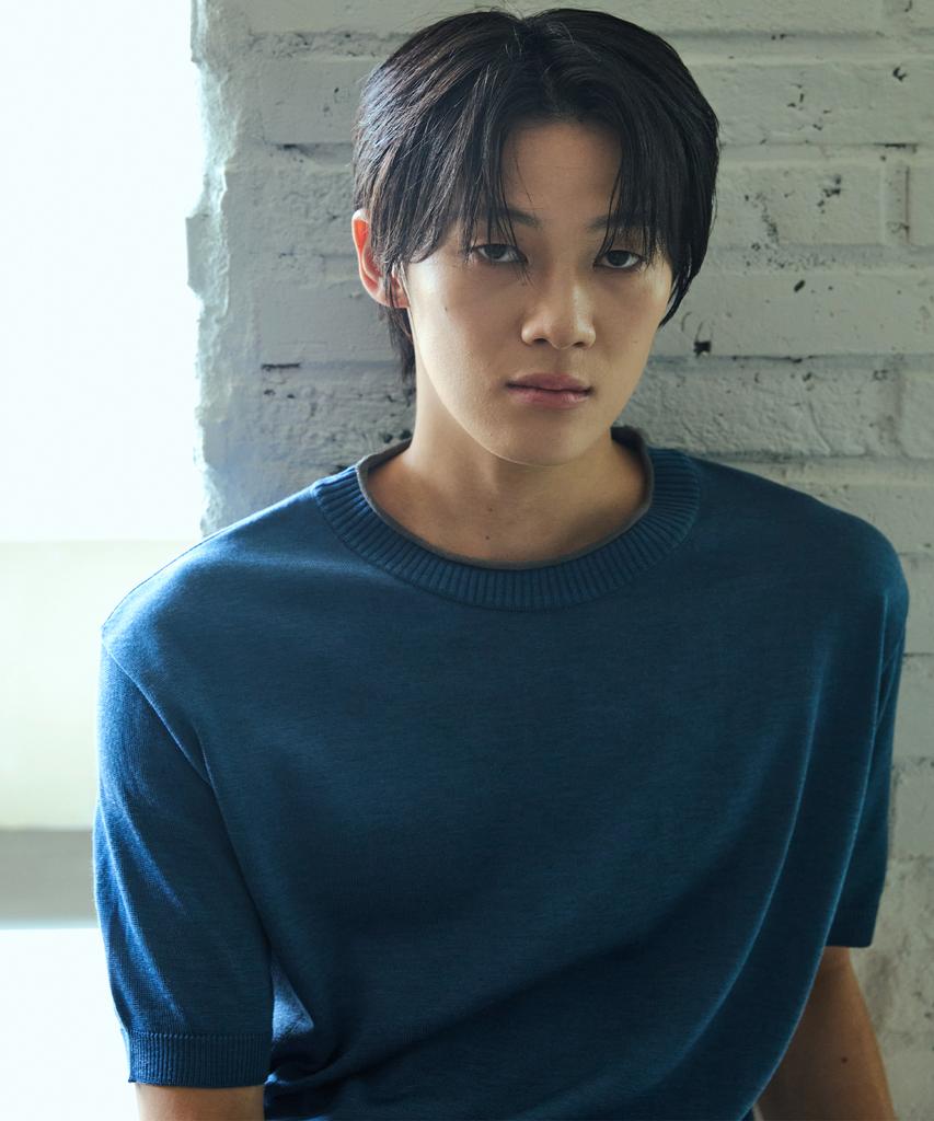NODU Neck-Pointing Short Sleeve Knit [Blue]
