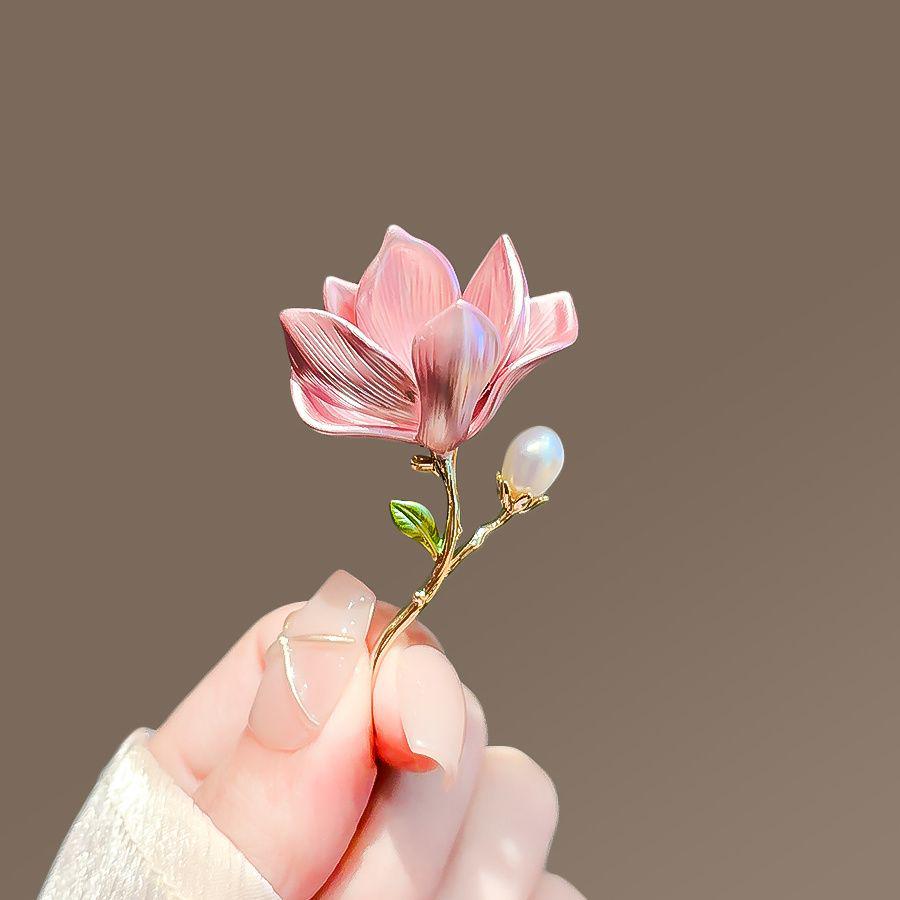 Sunward Growth Sunflower Brooch: Elegant Women's Corsage Pin for College Entrance Suits