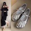 Retro Mary Jane Shoes Fashionable and Comfortable Female Spring and Fall Shallow Mouth Single Shoes A Word Buckle with Pleated Flat Granny Shoes