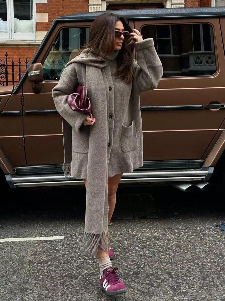 INS Spring Women's Elegant Knit Coat with Scarf