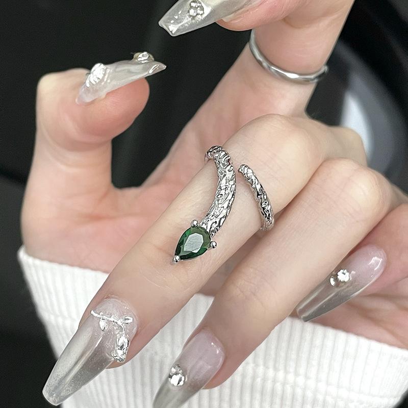 Кольцо-сустав в виде зеленой змеи Слизерина, нишевый дизайн, легкая роскошь, циркон высокого класса, кольцо с открытой шинкой в темном стиле