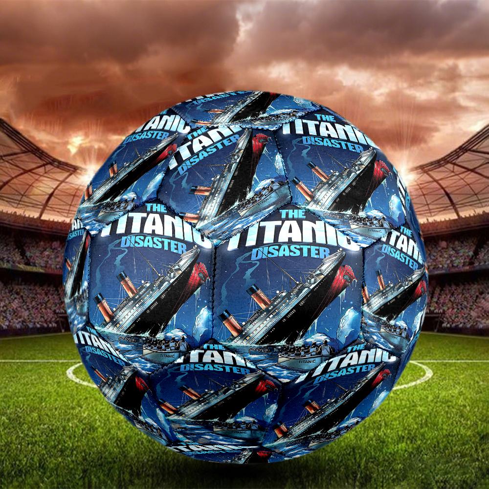 Titanic Theme Size 5 Soccer Ball, Suitable for Both Indoor and Outdoor Matches, a Gift Suitable for Everyone.