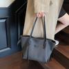 Casual Large-capacity Bag Women's Autumn New Versatile Commuter Class Shoulder Bag Simple Tote Bag