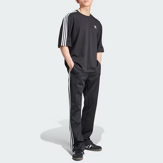 adidas Оверсайз футболка Adicolor IZ1832