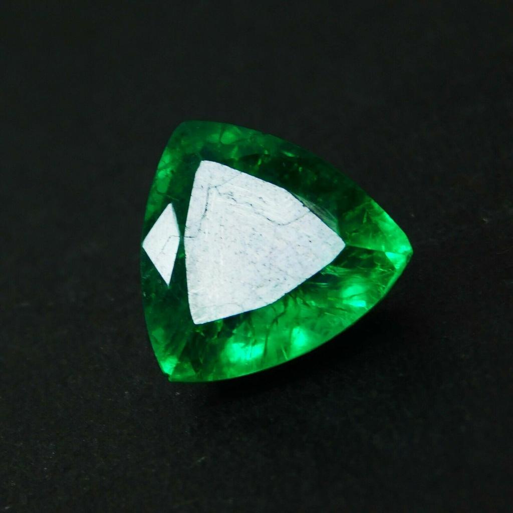 Natural Green Emerald Loose Gemstone Exclusive Muzo 8 ct Trillion Cut for Jewelry Making and Crafts